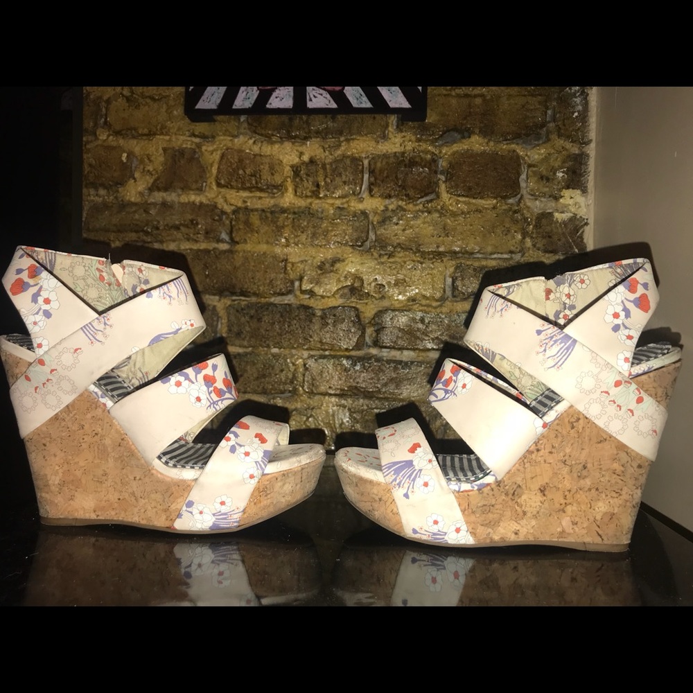 Gianni Bini Wedges